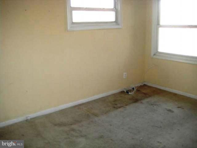 12110 Bluhill Road Silver Spring, MD 20902 - Photo 4 of 8 Community