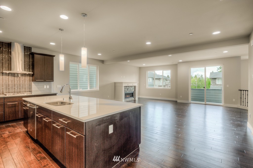 21423 43rd Drive Southeast, Unit 18 Bothell, WA 98021 - Photo 2 of 11