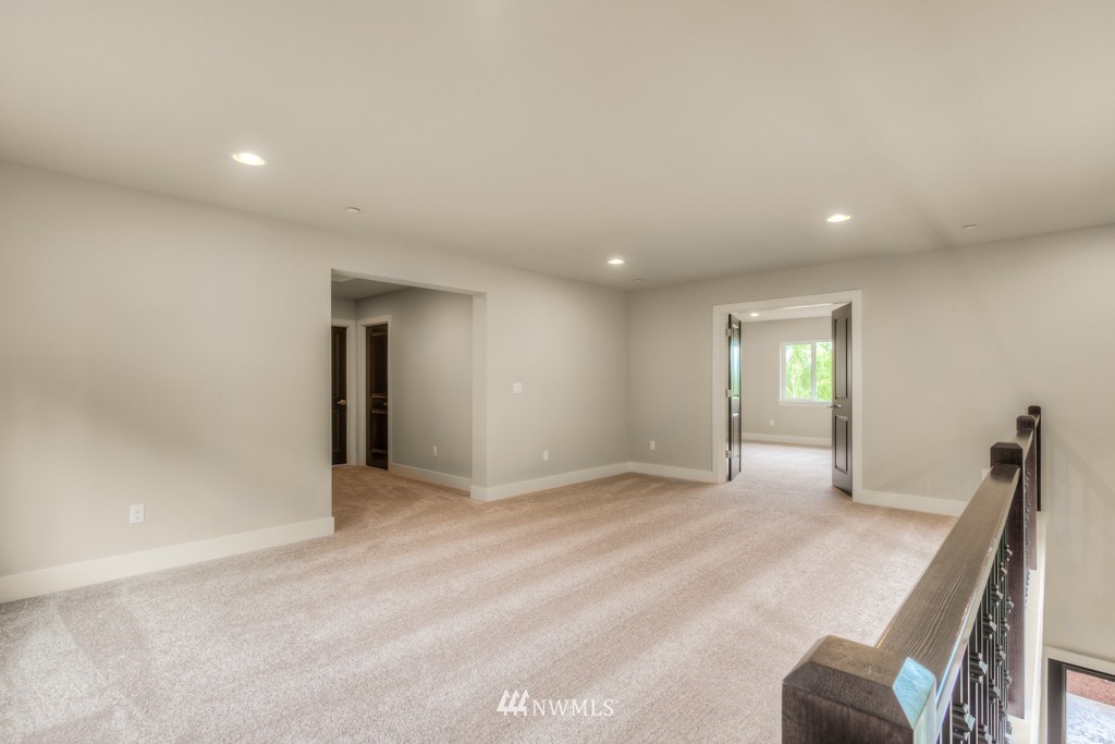 21423 43rd Drive Southeast, Unit 18 Bothell, WA 98021 - Photo 9 of 11