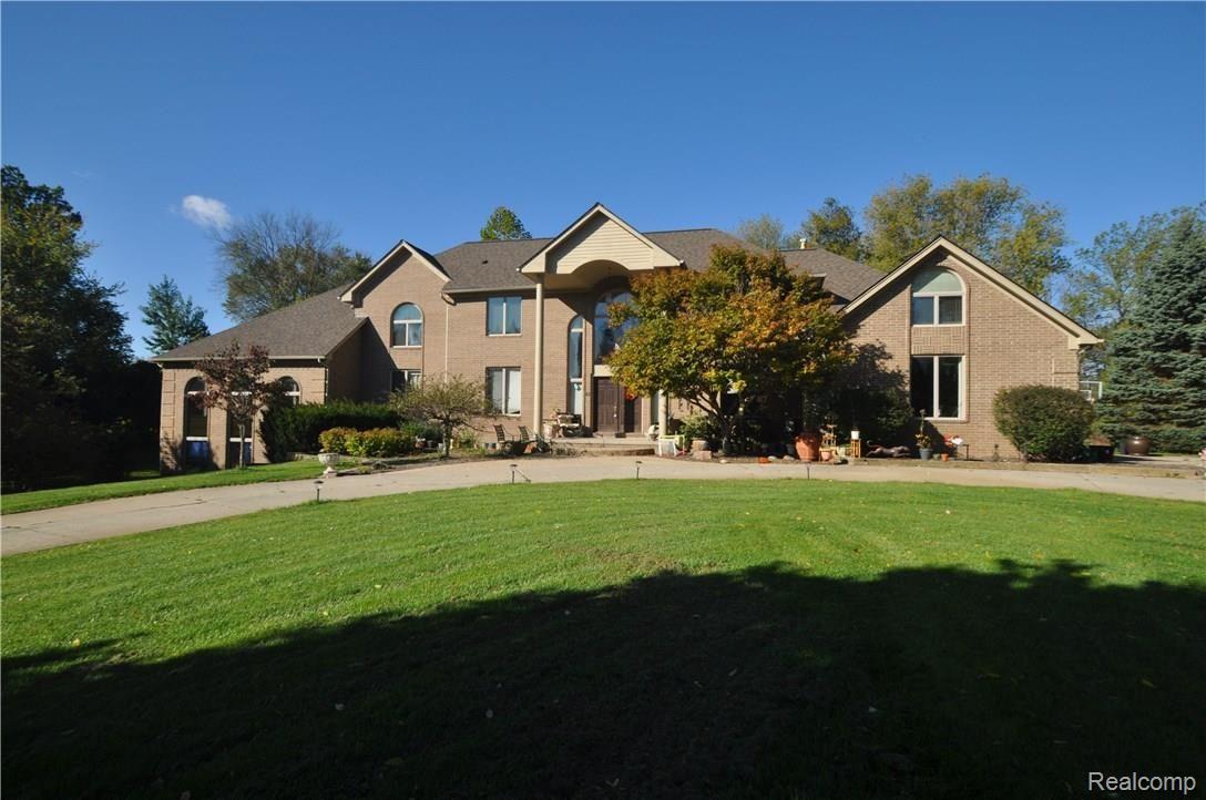 4540 Valley View Point Rochester, MI 48306 - Photo 8 of 54 DSC_0172.JPG