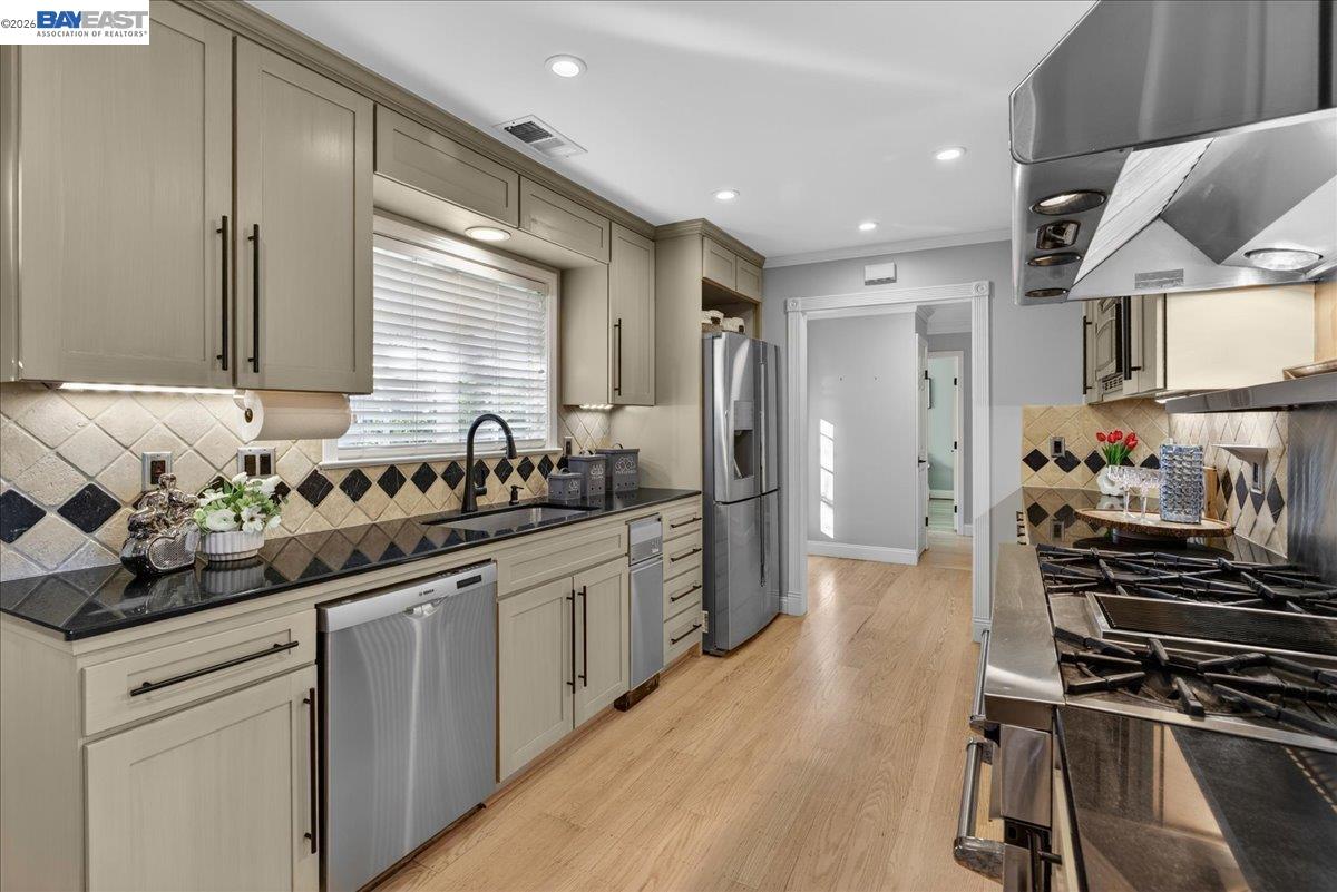 132 Metairie Place San Ramon, CA 94583 - Photo 17 of 44