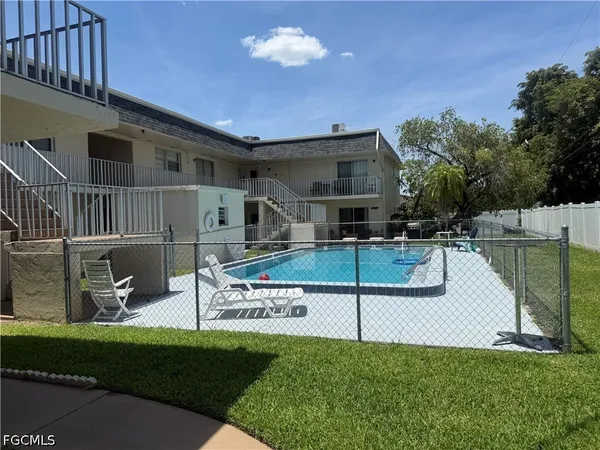 $1,450 | 4923 Vincennes Court, Unit 3, Cape Coral, FL 33904