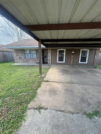 $1,900 | 1135 Greencroft Street, Channelview, TX 77530