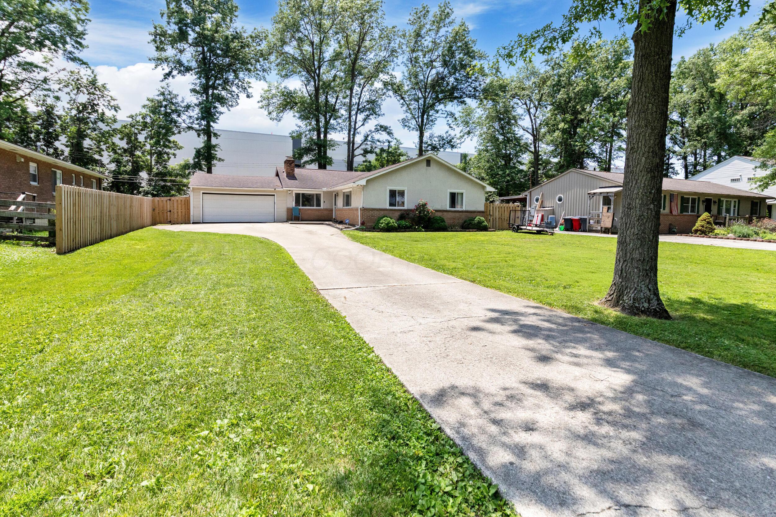 117 Charward Road Southwest Reynoldsburg, OH 43068 - Photo 6 of 76 6_117 charward rd (7)