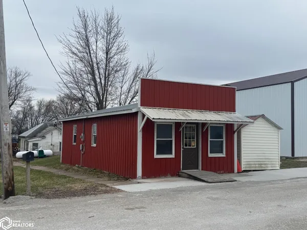 $59,000 | 101 West Main Street, Drakesville, IA 52552