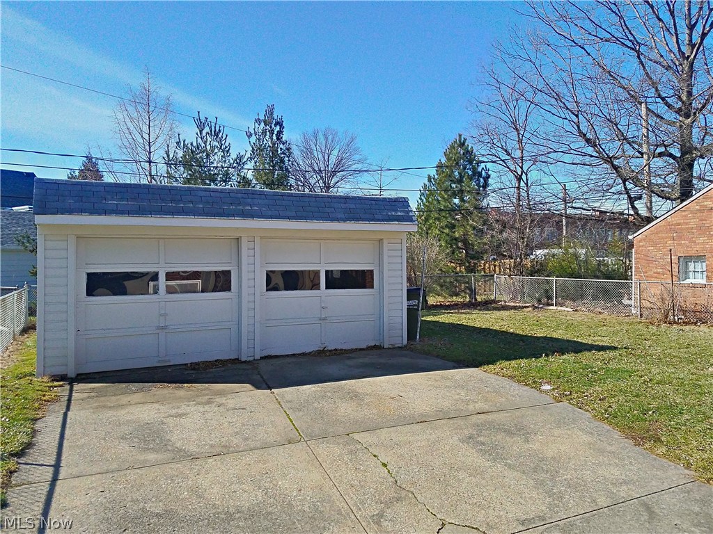 344 Babbitt Road Euclid, OH 44123 - Photo 13 of 29 Gallery Image 13