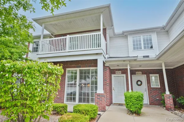 $240,000 | 14246 Moravian Manor Circle, Sterling Heights, MI 48312