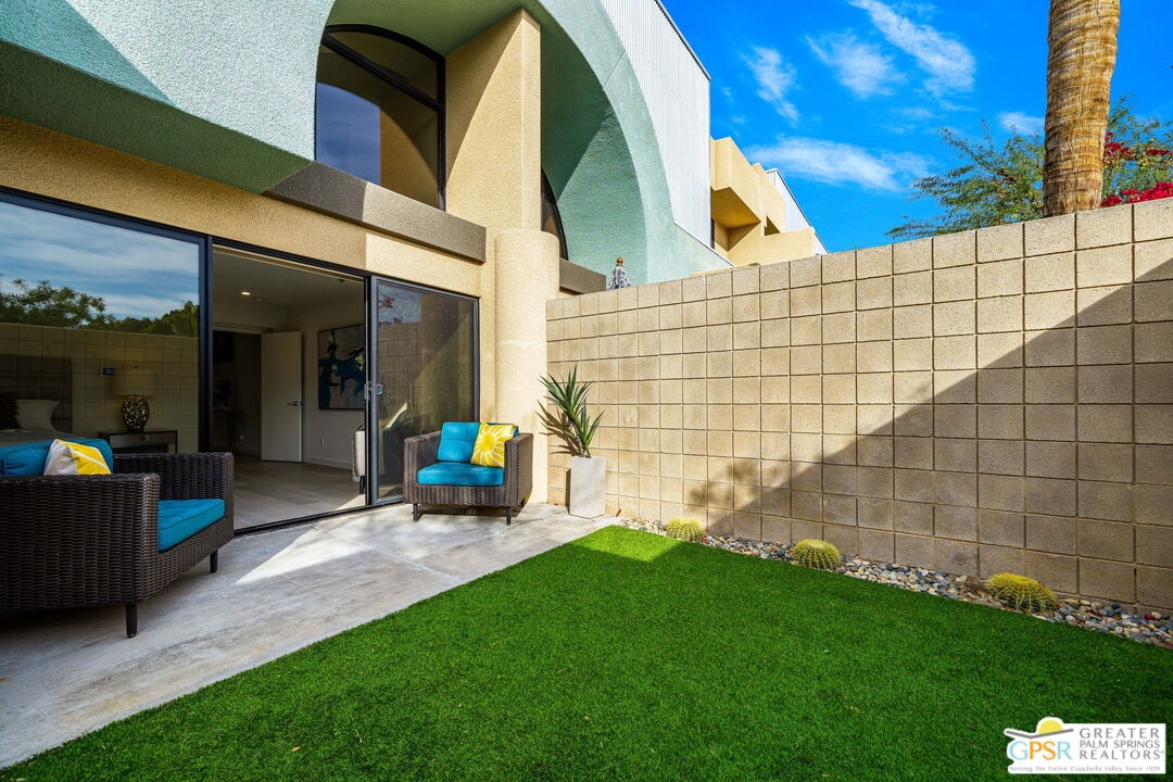 100 East Stevens Road, Unit 513 Palm Springs, CA 92262 - Photo 15 of 26 a view of outdoor space yard and porch