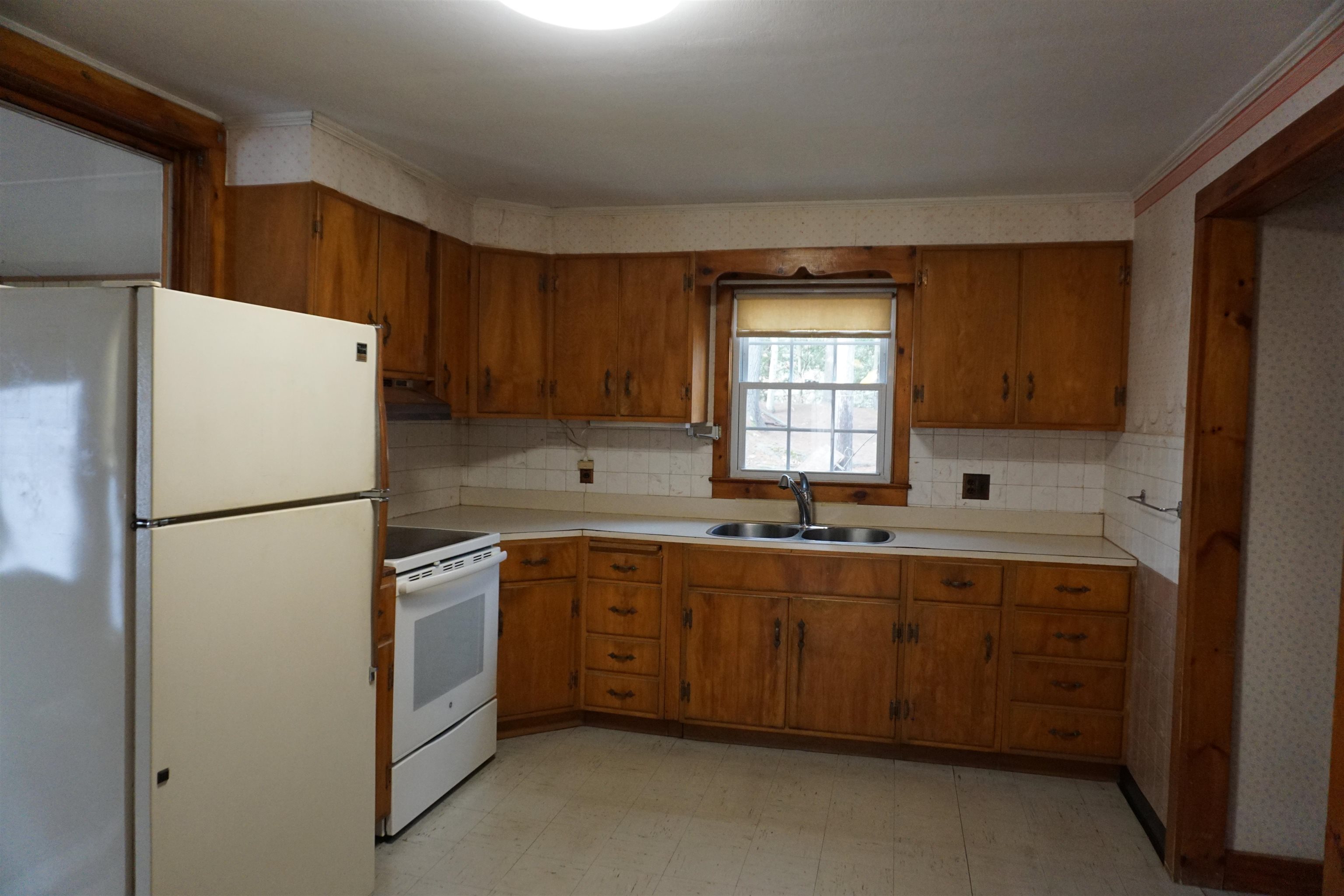 245 Briar Hill Road Hopkinton, NH 03229 - Photo 7 of 22
