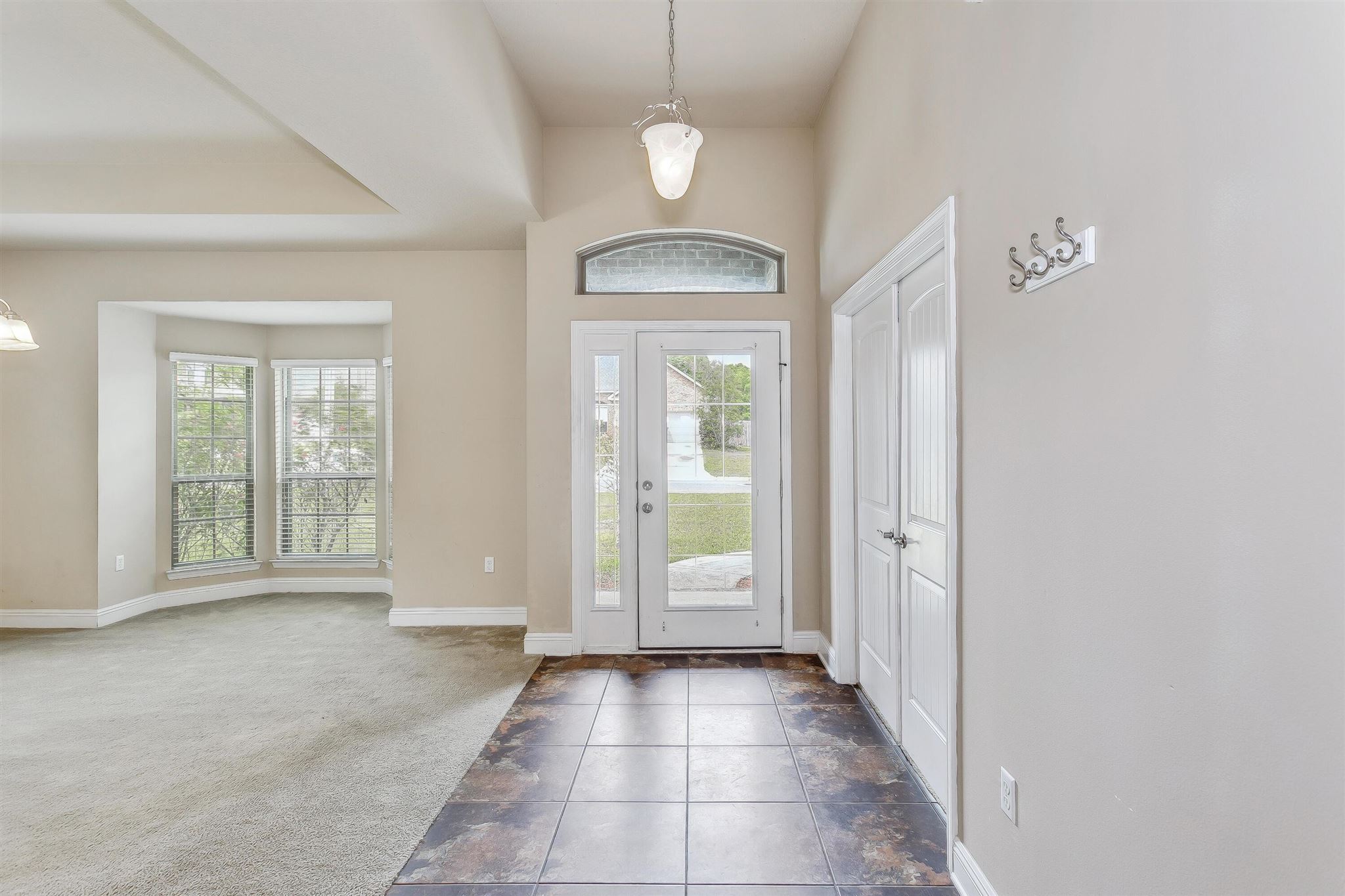 5954 Rustic Ridge Circle Milton, FL 32570 - Photo 5 of 33 Gallery Image 5
