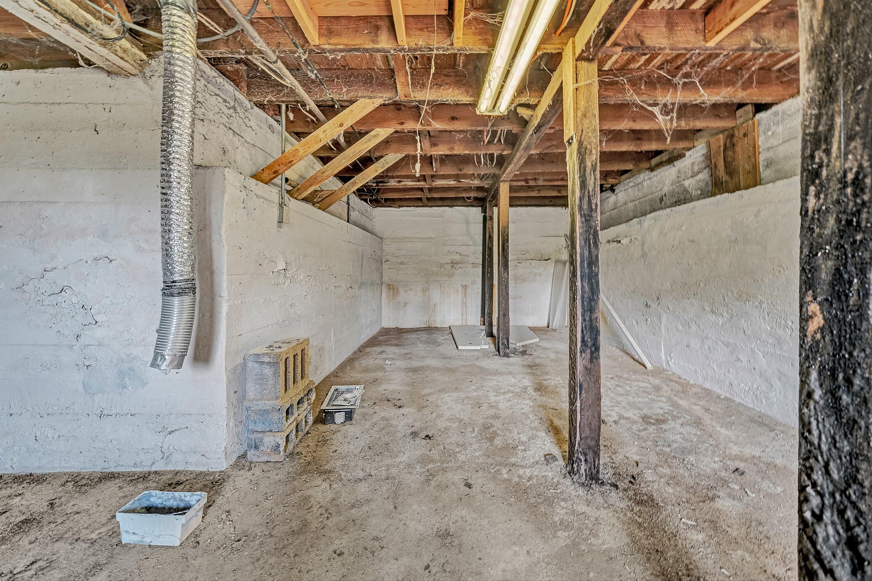 1220 Holley Ridge Road Henry, VA 24102 - Photo 33 of 69 32-VM-01638