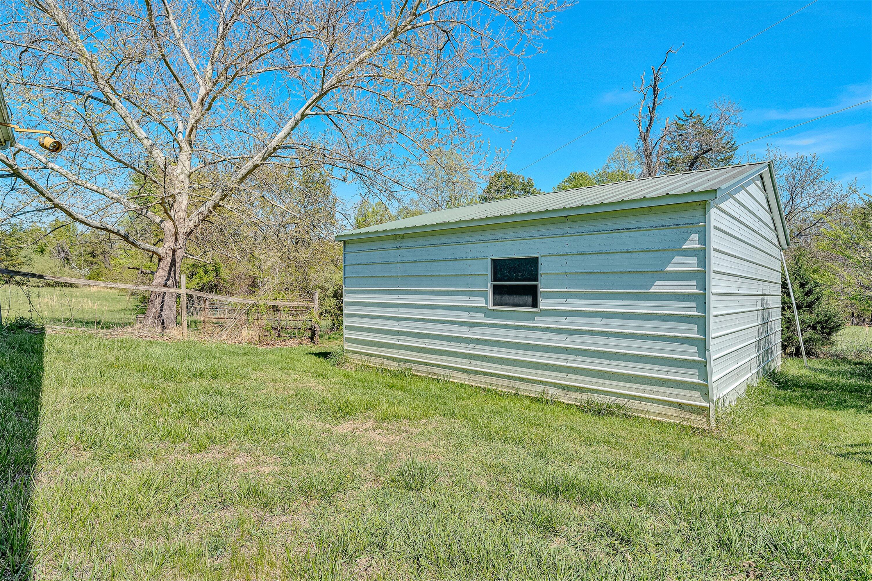 1220 Holley Ridge Road Henry, VA 24102 - Photo 40 of 69 40-VM-01578