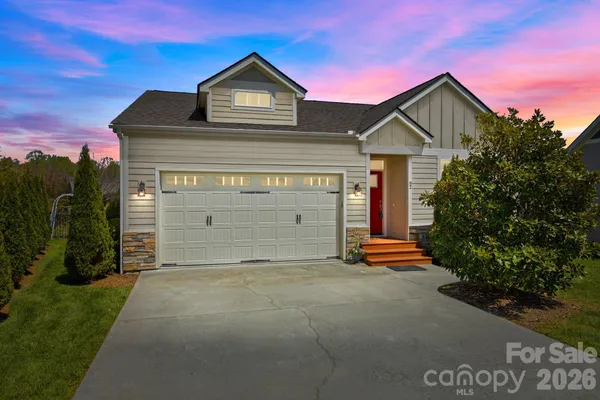 $539,000 | 82 Blacksmith Run Drive, Hendersonville, NC 28792