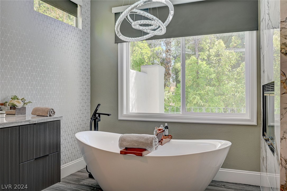 9005 Robinson Ridge Drive Las Vegas, NV 89117 - Photo 5 of 99