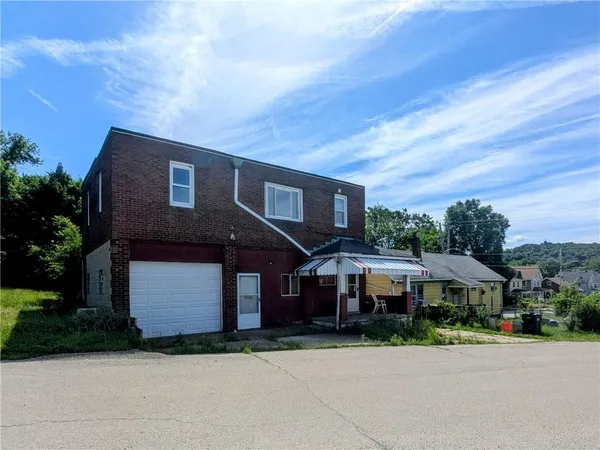 $99,000 | 164 6th Avenue, Aliquippa, PA 15001