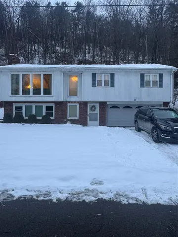 $2,500 | 8 Lawson Court, Binghamton, NY 13905