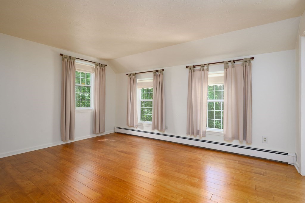 123 Sampsons Mill Road Mashpee, MA 02649 - Photo 16 of 33 Gallery Image 16
