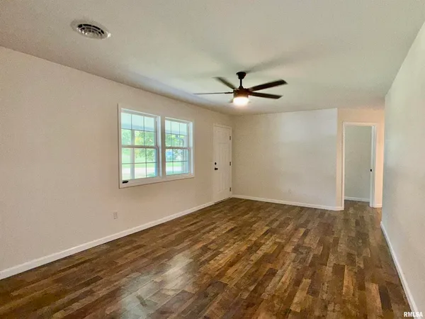 $189,900 | 101 Oak Drive, Metropolis, IL 62960