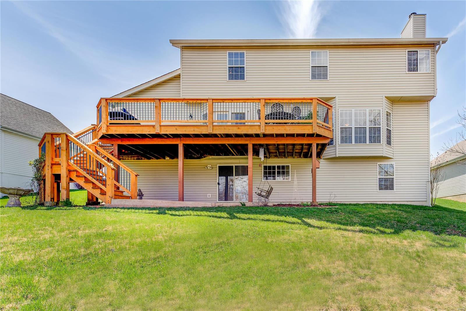 740 Castle Ridge Drive Ballwin, MO 63021 - Photo 3 of 3 Gallery Image 3