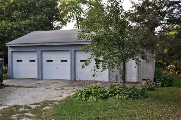 30 New Boston Road Dudley, MA 01571 - Photo 3 of 27 Gallery Image 3
