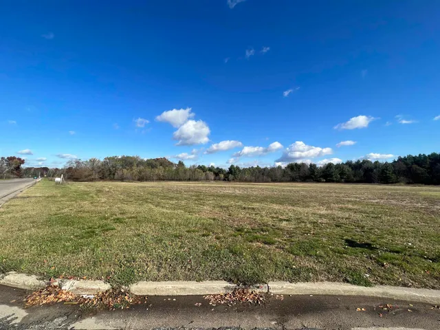 $399,000 | N2541 Farm Drive, Waupaca, WI 54981