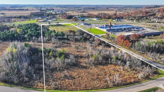 $399,000 | N2541 Farm Drive, Waupaca, WI 54981
