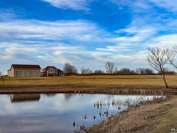 $1,350,000 | 1824 North 700 Road, Baldwin City, KS 66006