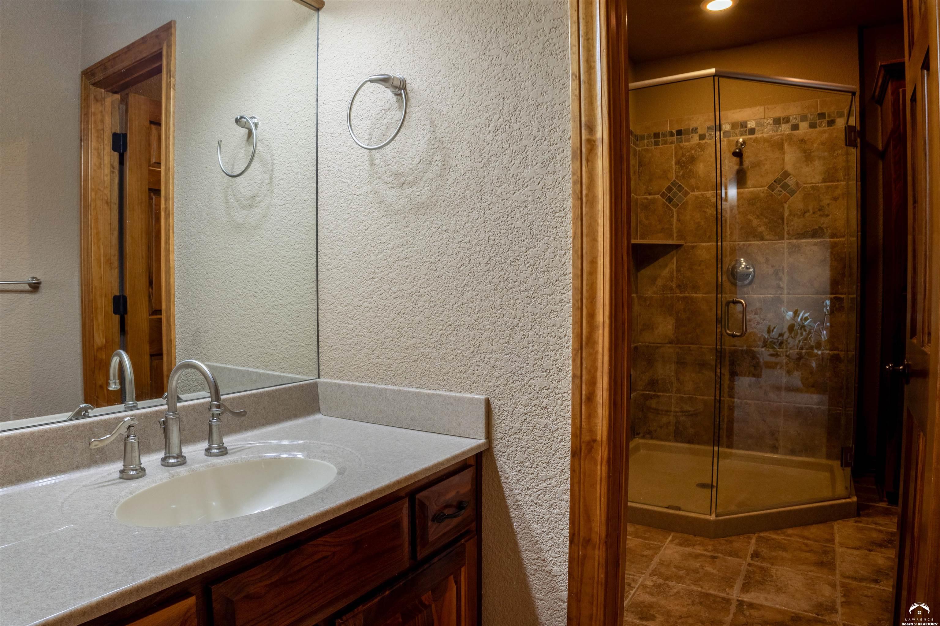 1824 North 700 Road Baldwin City, KS 66006 - Photo 34 of 75