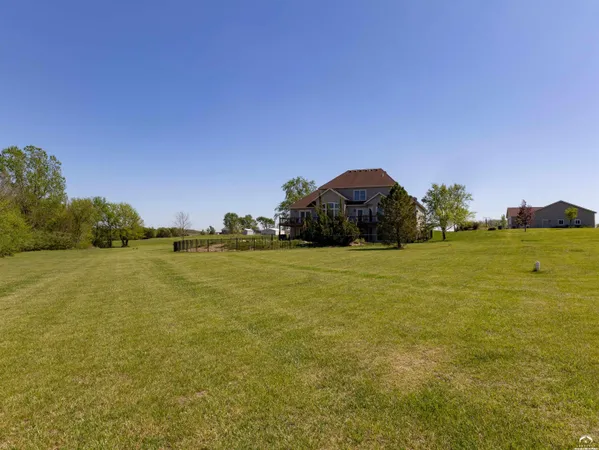 $1,325,000 | 1824 North 700 Road, Baldwin City, KS 66006