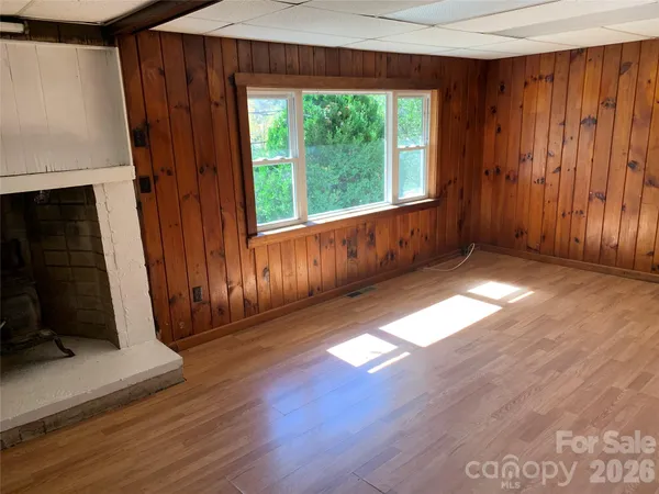 $250,000 | 465 Bee Tree Road, Swannanoa, NC 28778