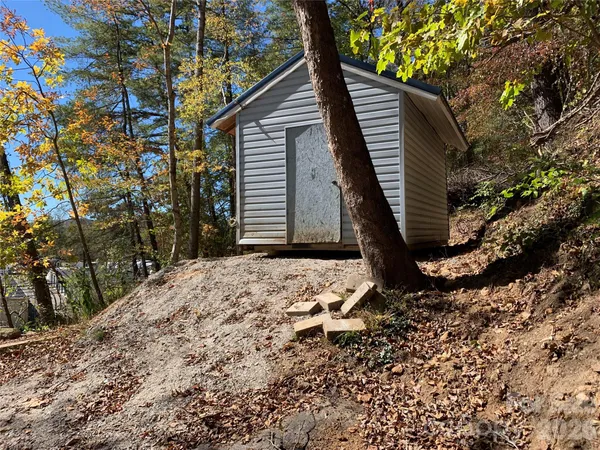 $250,000 | 465 Bee Tree Road, Swannanoa, NC 28778