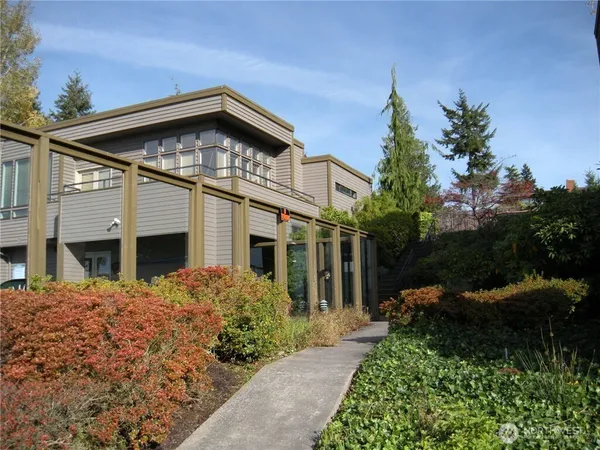 $350,000 | 4895 76th Street Southwest, Unit D701, Mukilteo, WA 98275