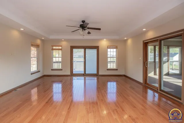 $359,500 | 302 Sunset Lane, Maple Hill, KS 66507