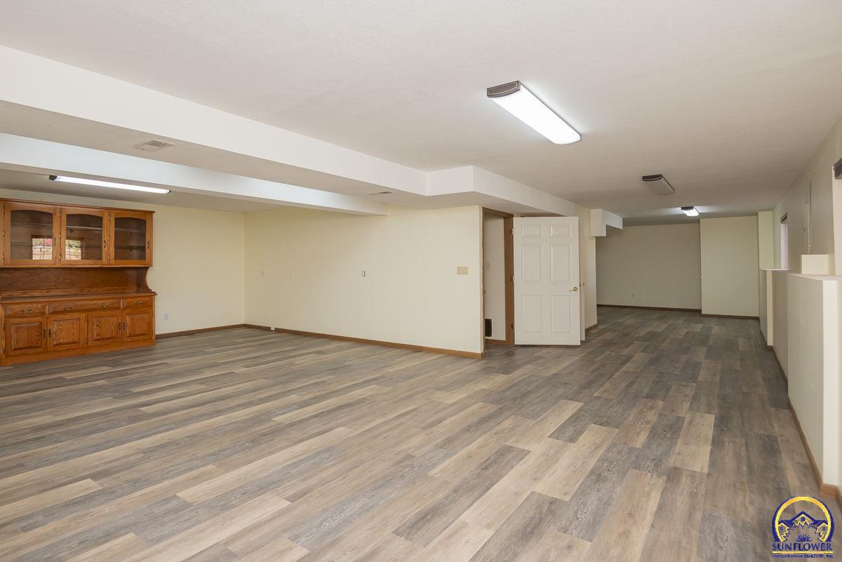 302 Sunset Lane Maple Hill, KS 66507 - Photo 27 of 43