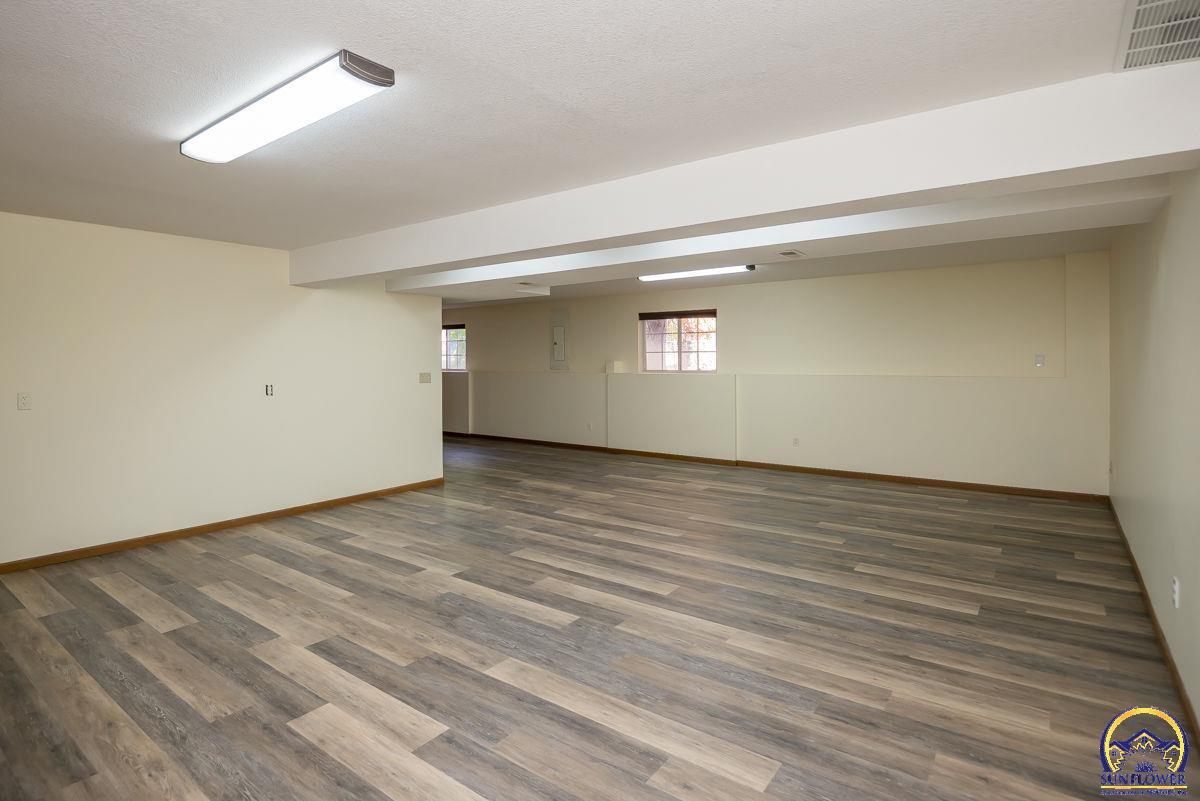 302 Sunset Lane Maple Hill, KS 66507 - Photo 28 of 43