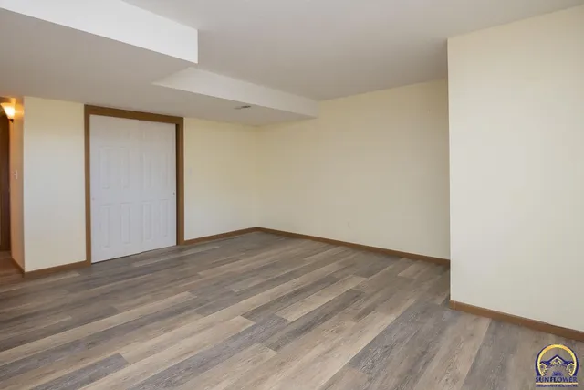 $359,500 | 302 Sunset Lane, Maple Hill, KS 66507