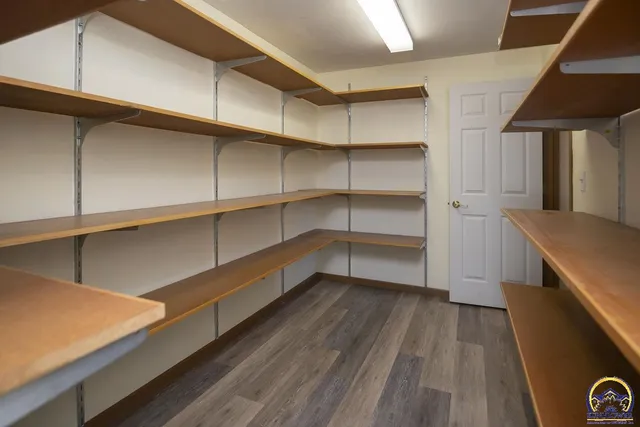 $359,500 | 302 Sunset Lane, Maple Hill, KS 66507