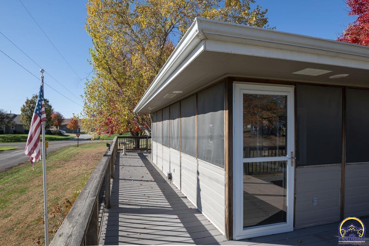 302 Sunset Lane Maple Hill, KS 66507 - Photo 39 of 43