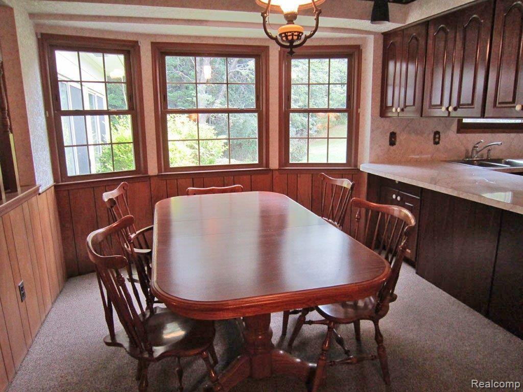 692 Bridgestone Drive Rochester, MI 48309 - Photo 7 of 13 Breakfast Nook