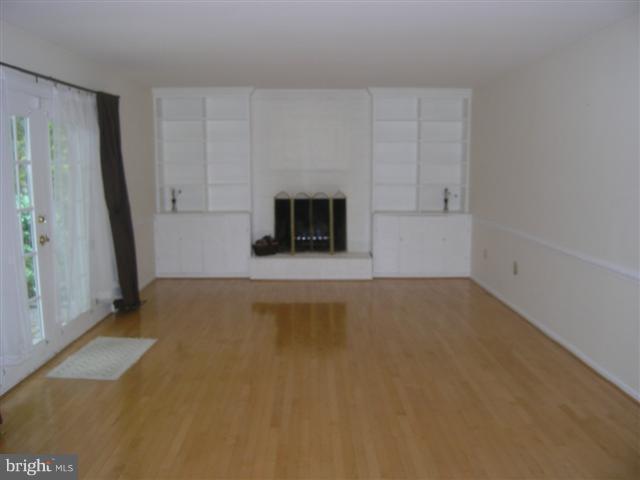 9829 Natick Road Burke, VA 22015 - Photo 12 of 18 Family Room