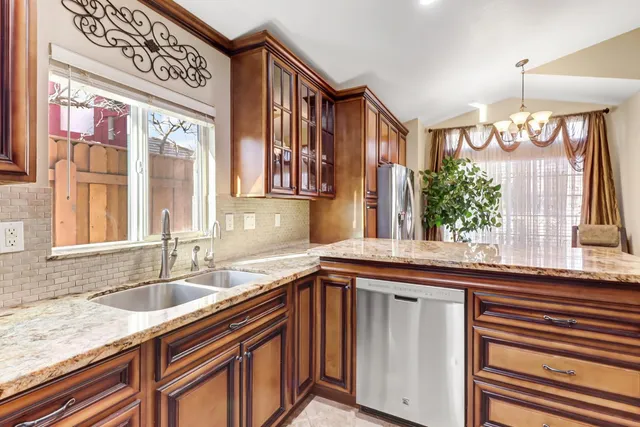 $489,999 | 5118 Emerald Fell Court, Antelope, CA 95843