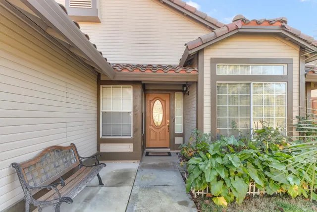 $489,999 | 5118 Emerald Fell Court, Antelope, CA 95843