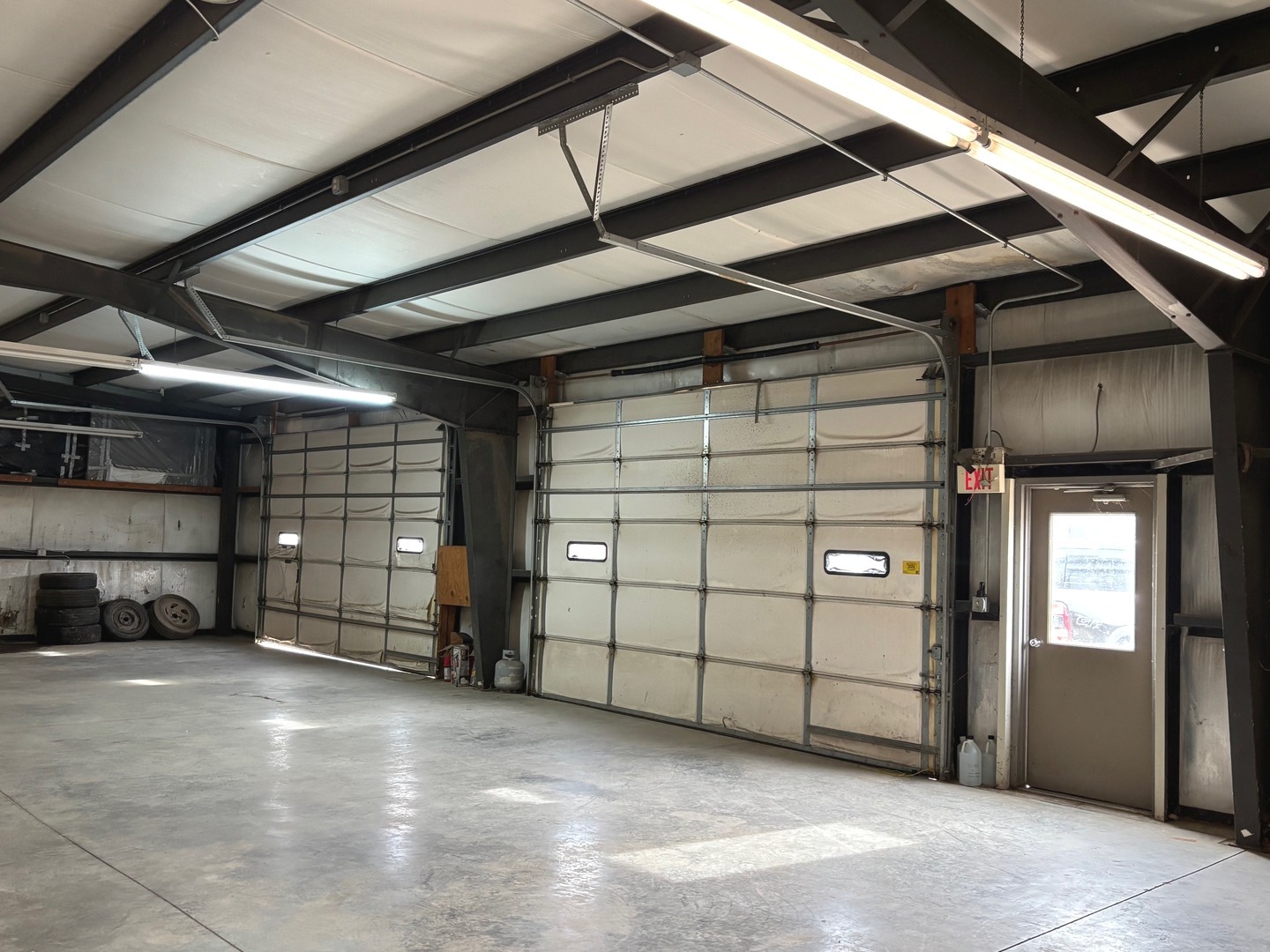 2106 County Road 1000 East Champaign, IL 61822 - Photo 9 of 26 a view of a garage