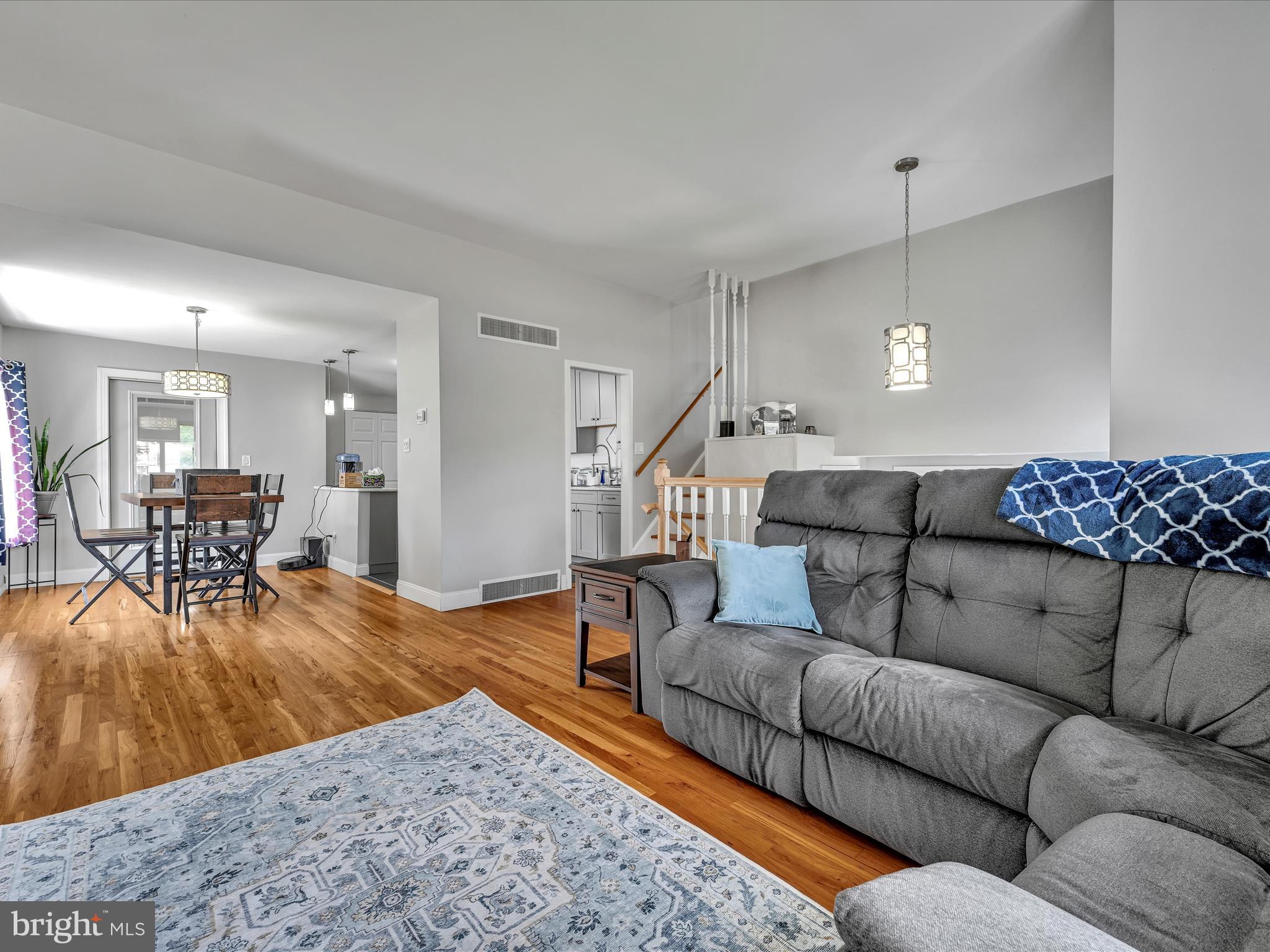1823 Stonington Road Bethlehem, PA 18018 - Photo 15 of 35 Living Room