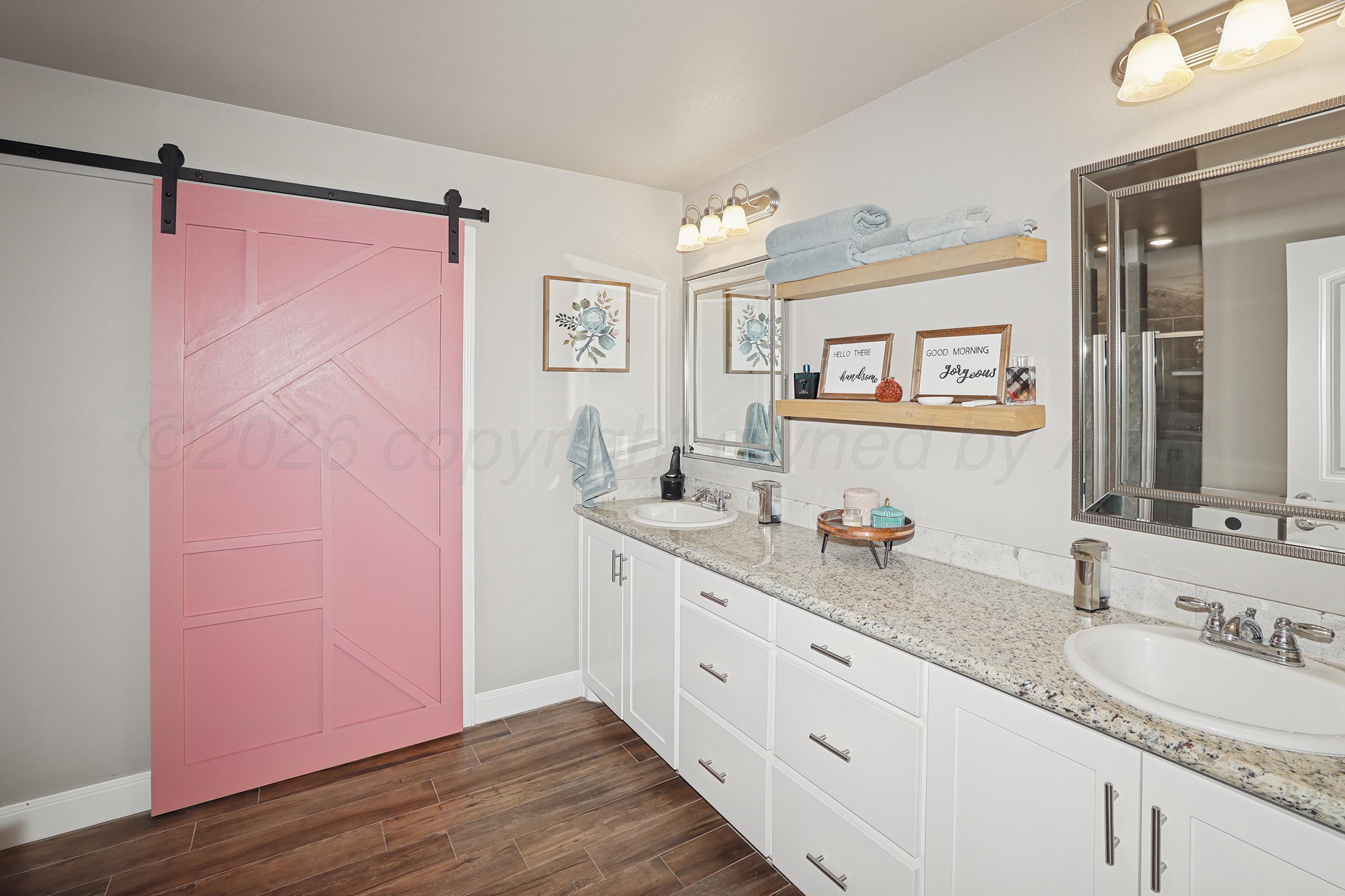 9715 Mossberg Street Canyon, TX 79015 - Photo 14 of 33 14-Primary Bath