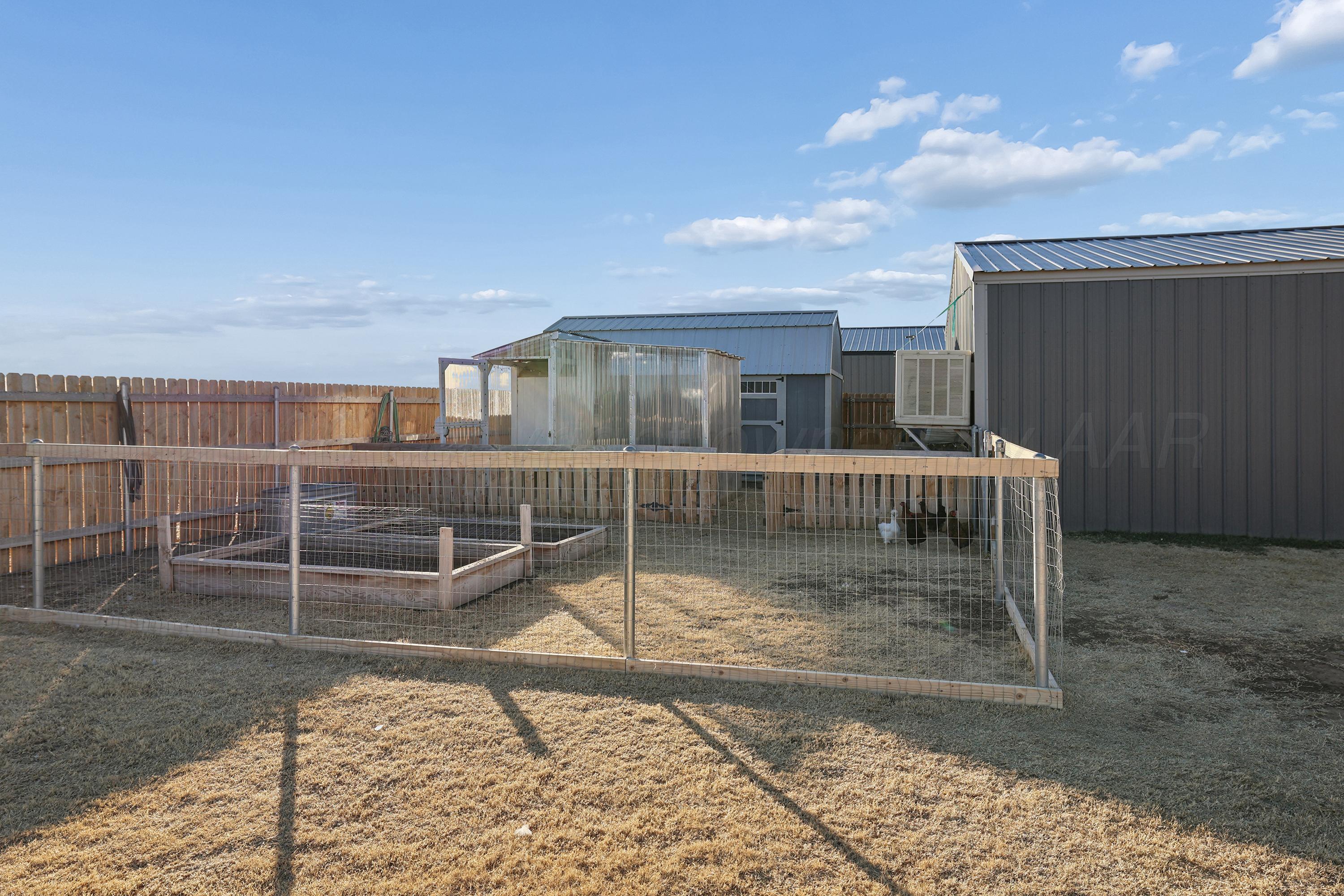 9715 Mossberg Street Canyon, TX 79015 - Photo 28 of 33 28-Chicken Coop