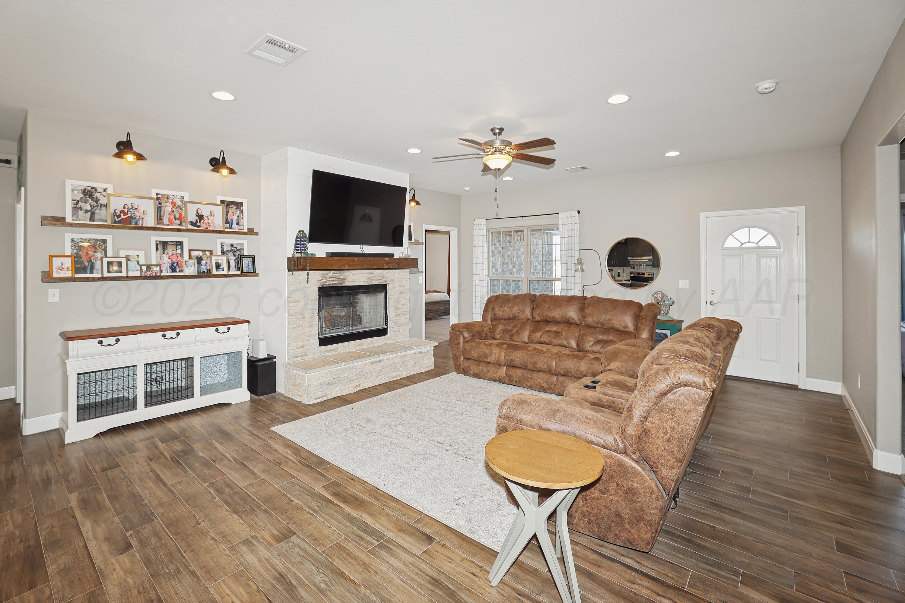 9715 Mossberg Street Canyon, TX 79015 - Photo 5 of 33 5-Living Area