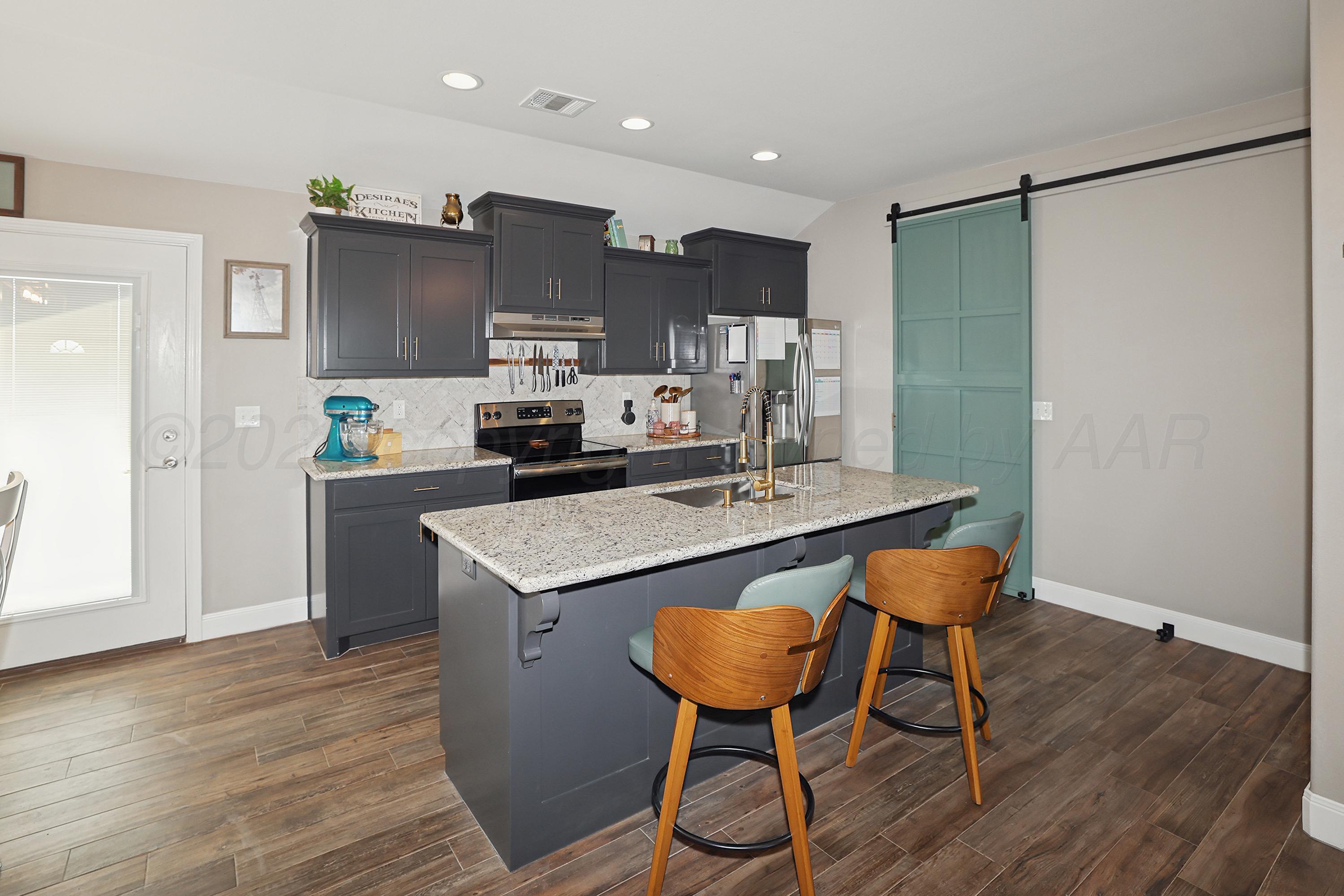 9715 Mossberg Street Canyon, TX 79015 - Photo 9 of 33 9-Kitchen