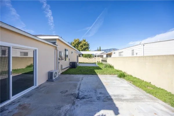 $4,000 | 2558 South 10th Avenue, Monrovia, CA 91016
