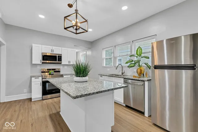 $1,595 | 3628 Birchwood Avenue, Indianapolis, IN 46205